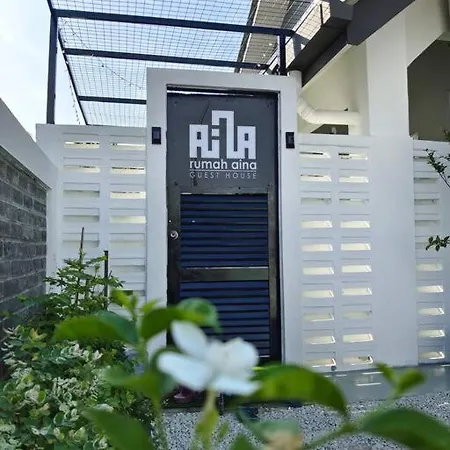 Rumah Aina Homestay Bukit Changgang Private Pool Kampong Melot Exterior photo