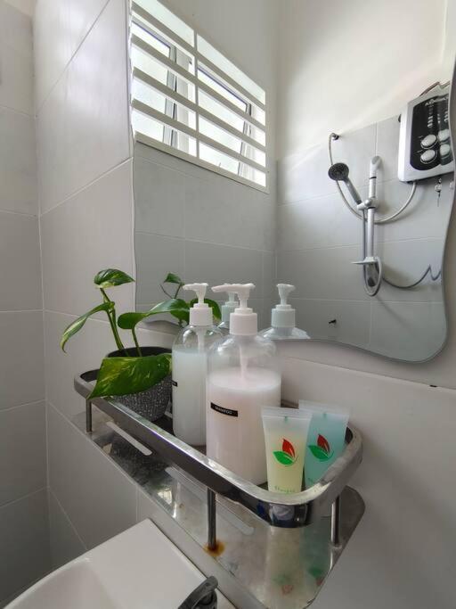 Rumah Aina Bukit Changgang Private Pool Holiday home Kampong Melot